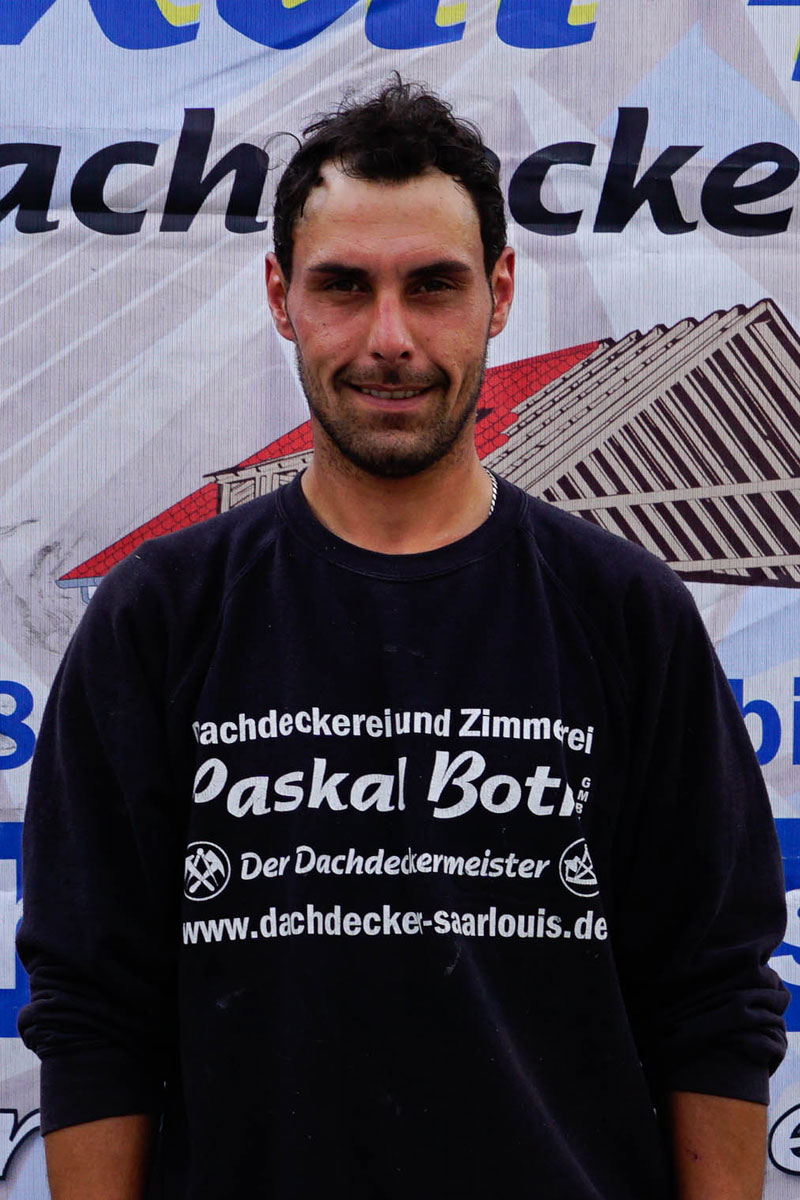 Murat Özkara, Dachdecker